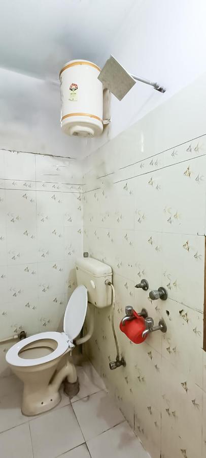 Comodo Satya Niketan Residency Új-Delhi Kültér fotó